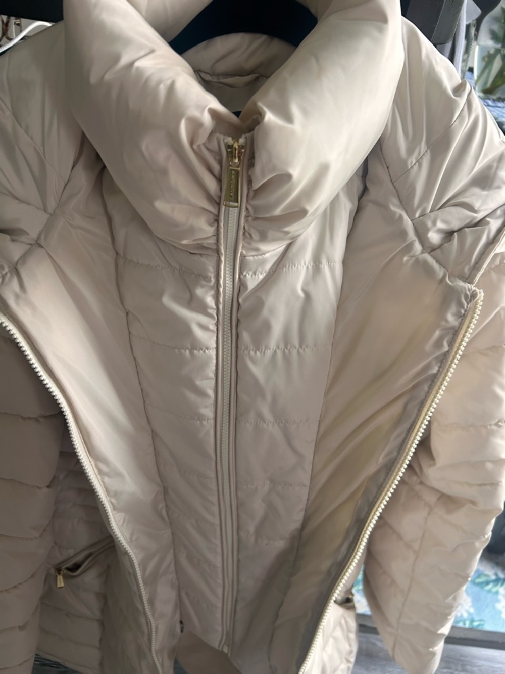 Laundry By Shelli Segal Cream Quilted Puffer Jacket with High Collar